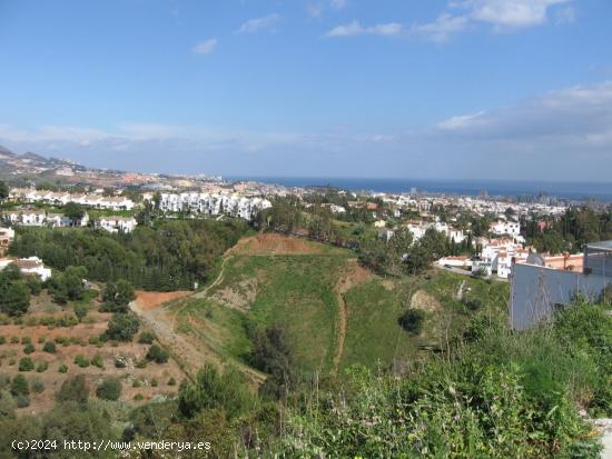 Increibles vistas al mar y montaña. Incluye licencia y proyecto - MALAGA