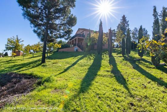  Preciosa casa de campo de 4 dormitorios en la zona de Entrerríos - MALAGA 