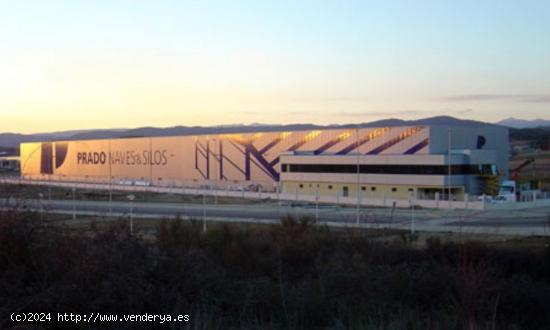  SE VENDE NAVE EN EL POLIGONO INDUSTRIAL DE CUBILLOS (CABAÑAS). - LEON 