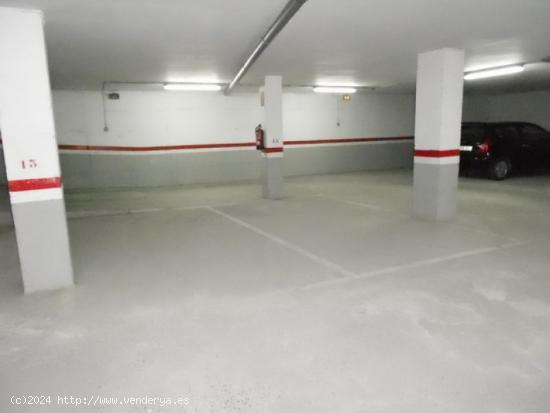  2 plazas de parking en av.bon pastor - BARCELONA 