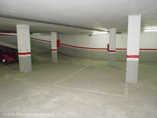 2 plazas de parking en av.bon pastor - BARCELONA