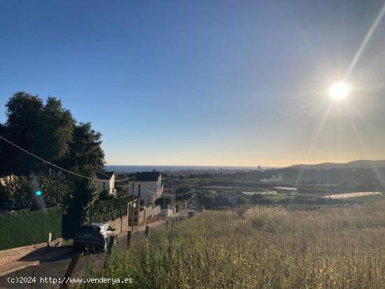  Terreno para construir 4 casas adosadas con vistas a mar. - BARCELONA 