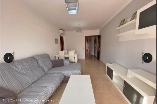 AMPLIA VIVIENDA 3D AMUEBLADA Y GARAJE - ALMERIA