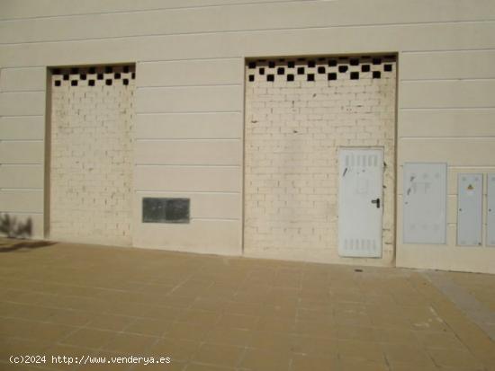 Local comercial en Venta - CADIZ