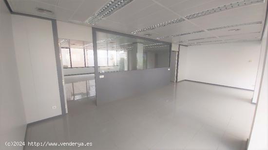 VIVIENDA EN VENTA O ALQUILER EN PLAZA ARENAL - CADIZ