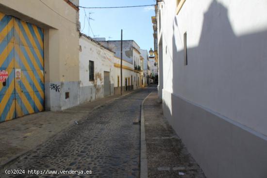  Casa de una planta con azotea - CADIZ 