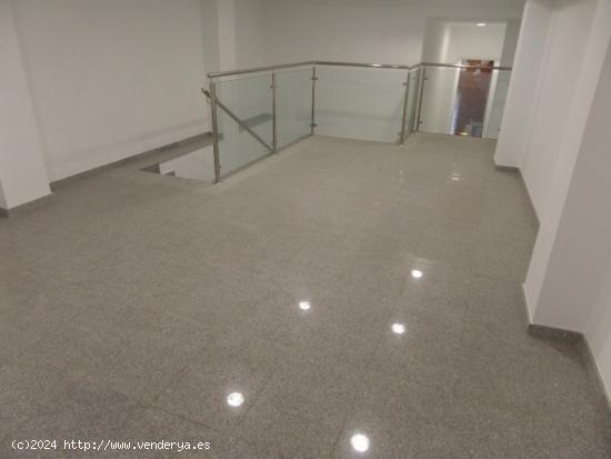 LOCAL COMERCIAL EN ZONA CRUCERISTA - MURCIA