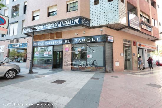 LOCAL COMERCIAL EN REINA VICTORIA DE 120 M2 - MURCIA