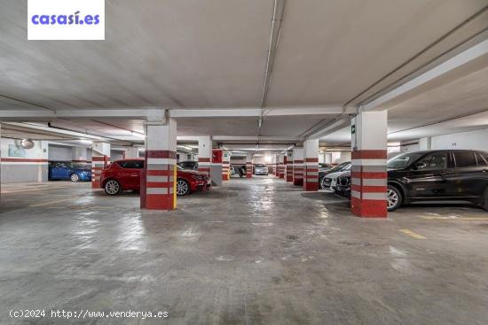  Parking a la venta en zona Hipercor - GRANADA 