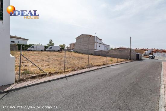 Otura. Magnífico solar urbano con 600 m/2 dando a dos calles. - GRANADA