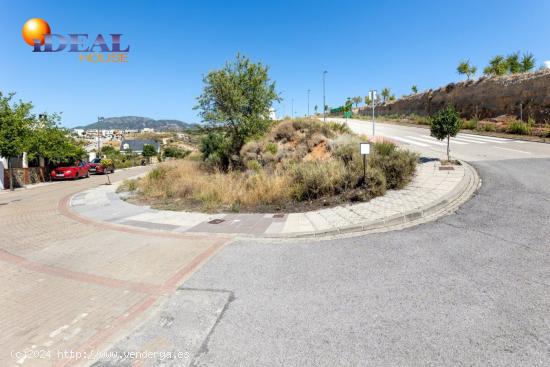 Venta de solar urbano en La Zubia (Zona Altos de La Zubia) - GRANADA