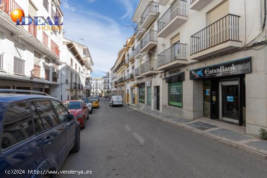 Hermoso local en el centro de Montefrio - GRANADA