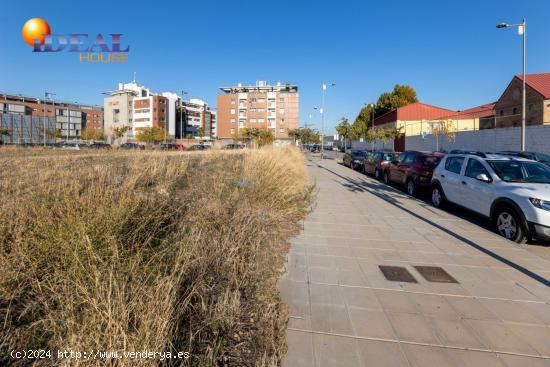  SUELO TERCIARIO EN PTS PARA GERIÁTRICO, RESIDENCIA DE ESTUDIANTES... - GRANADA 