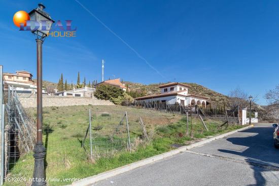  Magnífico solar de 600 m2 con vistas despejadas para el resto de tu vida en la casa de tus sueños! 