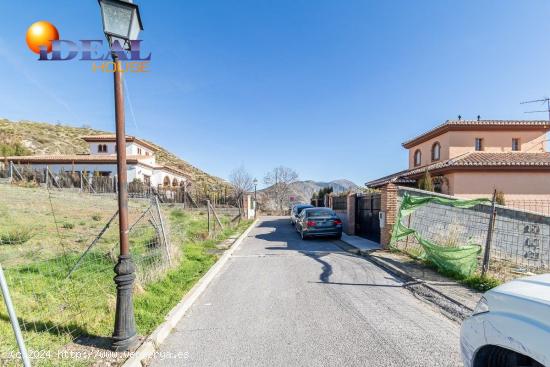 Magnífico solar de 600 m2 con vistas despejadas para el resto de tu vida en la casa de tus sueños!