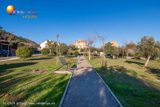  ¿Estás buscando un terreno para hacer la casa de tus sueños en un emplazamiento envidiable?. - GR 