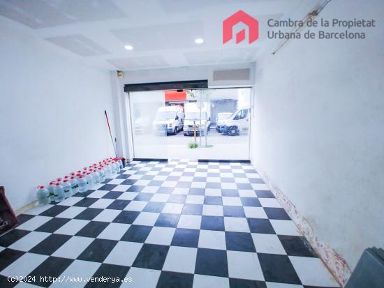 Local comercial junto al Mercado de Les Corts. - BARCELONA