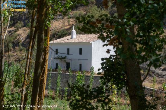  Monumento Natural con Casa y Chiringuito - GRANADA 