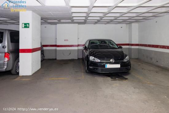  estupenda plaza de garaje en Avenida de la Constitución - GRANADA 