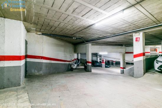 Estupenda plaza de Garaje en el centro de Granada! - GRANADA