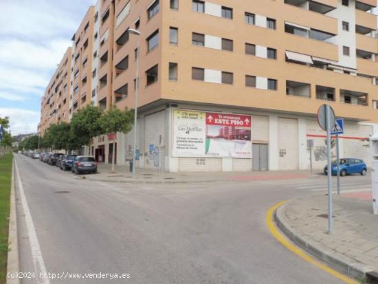 Local comercial en Teatinos - MALAGA