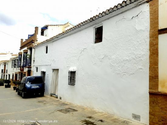 Gran casa para reformar en Riogordo, Málaga - MALAGA