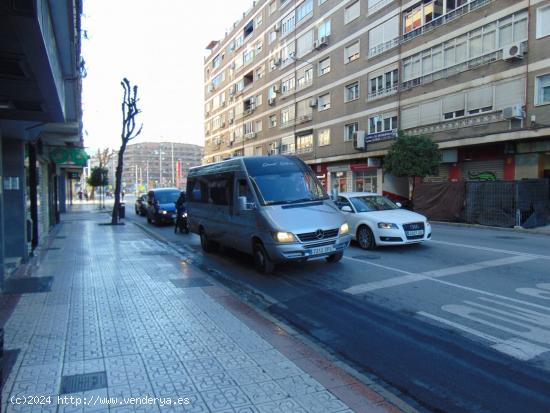 LOCAL COMERCIAL - GRANADA