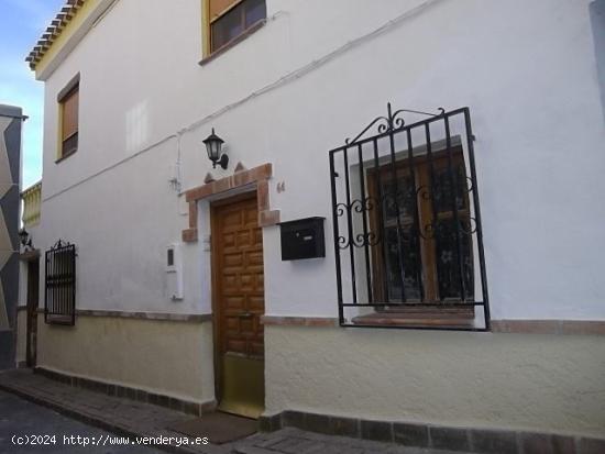 CASA EN VENTA EN HUESCAR - GRANADA