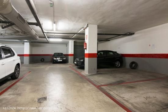 Plaza de garaje en camino de Ronda, junto Gimnasio  Yo10  - GRANADA