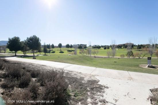 PARCELAS SANTA CLARA GOLF - OTURA - GRANADA