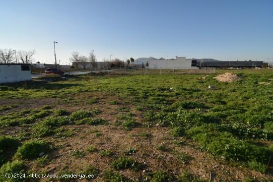 A la venta parcela industrial en Cortijo del Conde - GRANADA