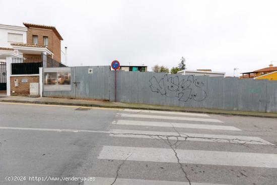 Venta de solar con proyecto de 2 casas pareadas en Ogíjares (Zona Lomalinda) - GRANADA