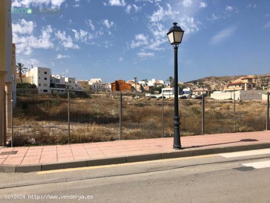  Solar en zona Vivero - ALMERIA 