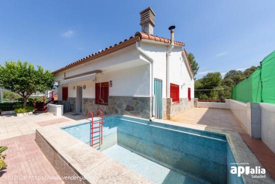  CHALET INDEPENDIENTE EN CAN PALET, VISTA ALEGRE - BARCELONA 