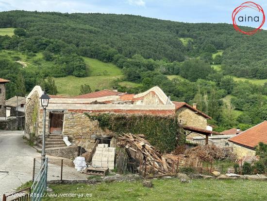 CASA A REFORMAR CON TERRENO URBANIZABLE EN SARASIBAR - NAVARRA