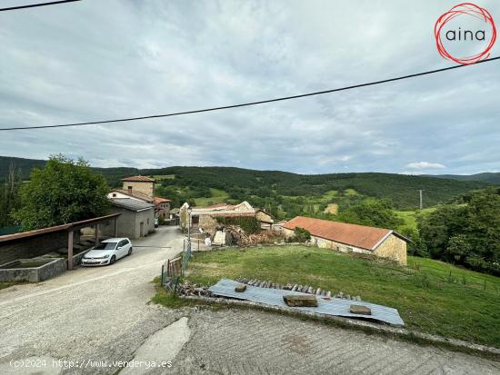 CASA A REFORMAR CON TERRENO URBANIZABLE EN SARASIBAR - NAVARRA