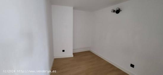 Loft de dos dormitorios recién reformado - MADRID