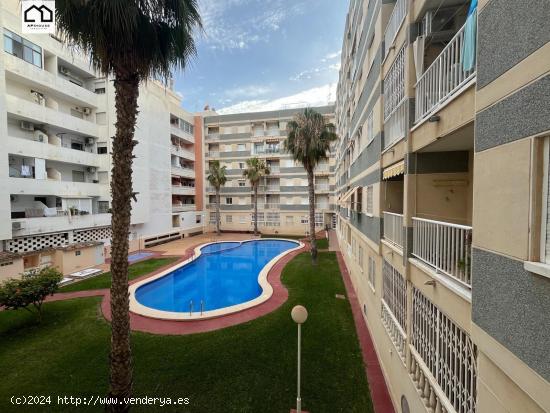 APIHOUSE VENDE ESPECTACULAR PISO EN TORREVIEJA . PRECIO 109.900€ - ALICANTE