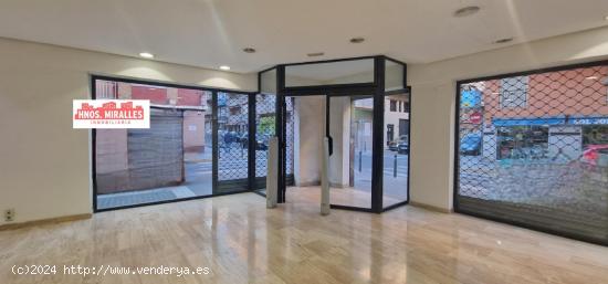 ¡¡ LOCAL DE ESQUINA EN CALLE TRANSITABLE MUY INTERESANTE PARA CUALQUIER TIPO DE NEGOCIO !! - ALICA