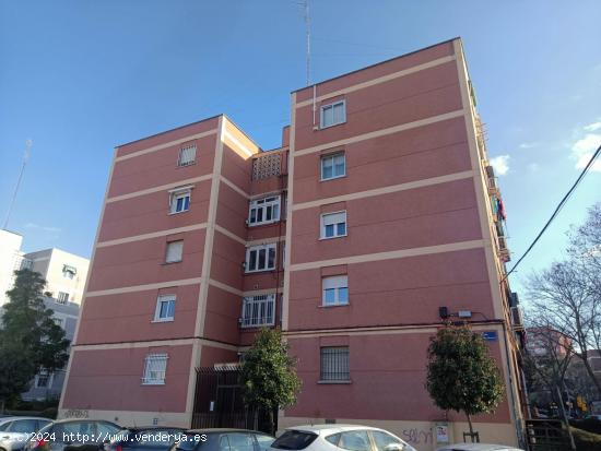 Piso en venta en calle Cáceres, zona Calle Mostoles de Fuenlabrada - MADRID