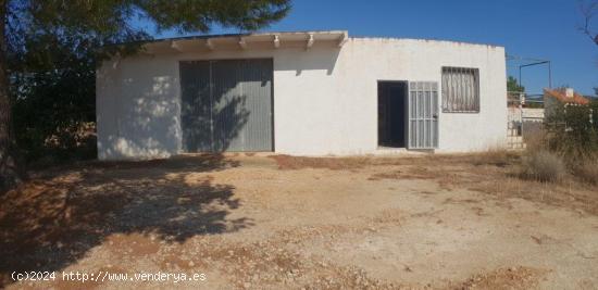 Finca con casa de campo diáfana de 104 M2 - TARRAGONA