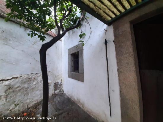 Casa con Patio en Malpartida de Cáceres - CACERES