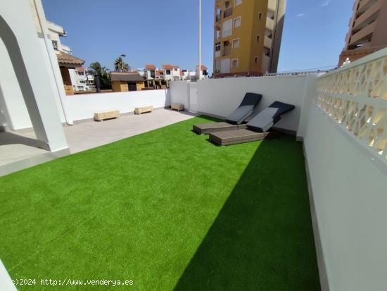 BUNGALOW DE DOS DORMITORIO EN TORRE DEL MORO - ALICANTE