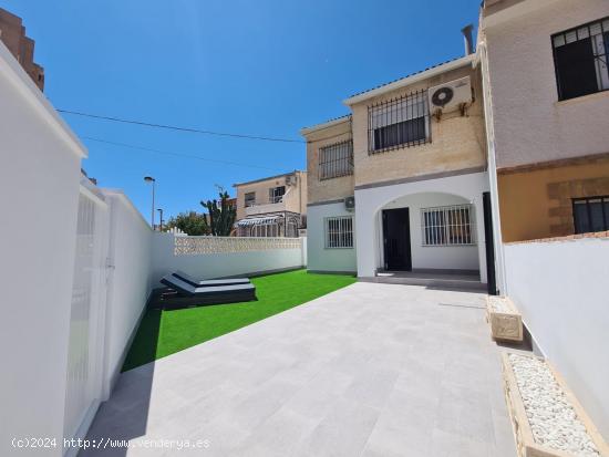 BUNGALOW DE DOS DORMITORIO EN TORRE DEL MORO - ALICANTE