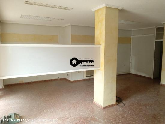 INMOBILIARIA TEJARES ALQUILA LOCAL  COMERCIAL - ZONA PARQUE LINEAL PUENTE DE MADERA - ALBACETE