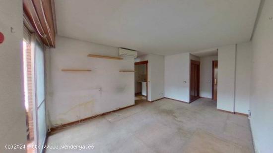 Piso en venta en avenida de Ramón y Cajal, 83 - MADRID