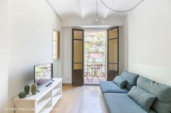 Apartamento totalmente equipado a unos pasos del metro Poblenou - BARCELONA