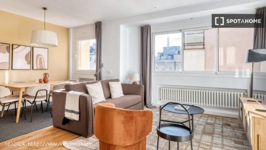 Apartamento de 3 dormitorios en alquiler en Goya - MADRID