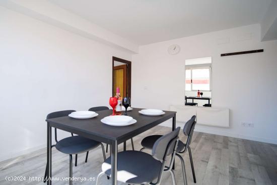  Apartamento entero de 1 dormitorio en València - VALENCIA 