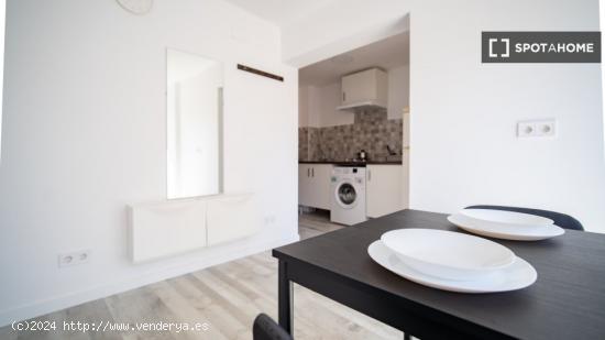 Apartamento entero de 1 dormitorio en València - VALENCIA